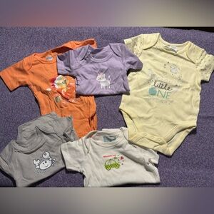 NEW Disney Orange & Lavender Baby Onesies - Tweety Print